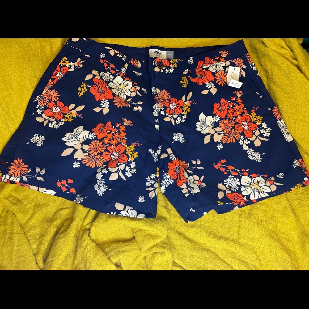 Old Navy Shorts Women